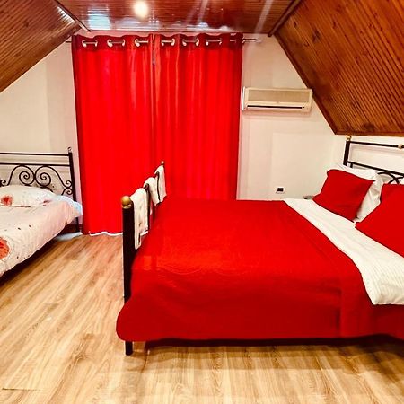 Hotel Drinos Тирана Екстер'єр фото