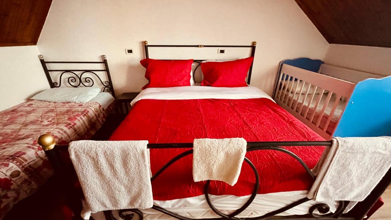 Hotel Drinos Тирана Екстер'єр фото